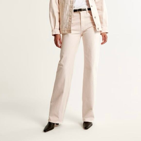 NWT Abercrombie & Fitch High Rise 90s Relaxed Jean In Light Pink Size 32 Regular - Picture 1 of 12